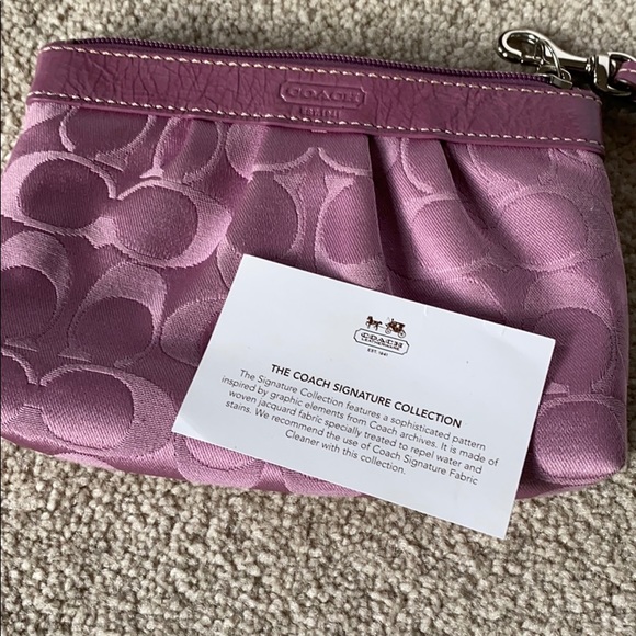 Coach Wristlet - Picture 5 of 8
